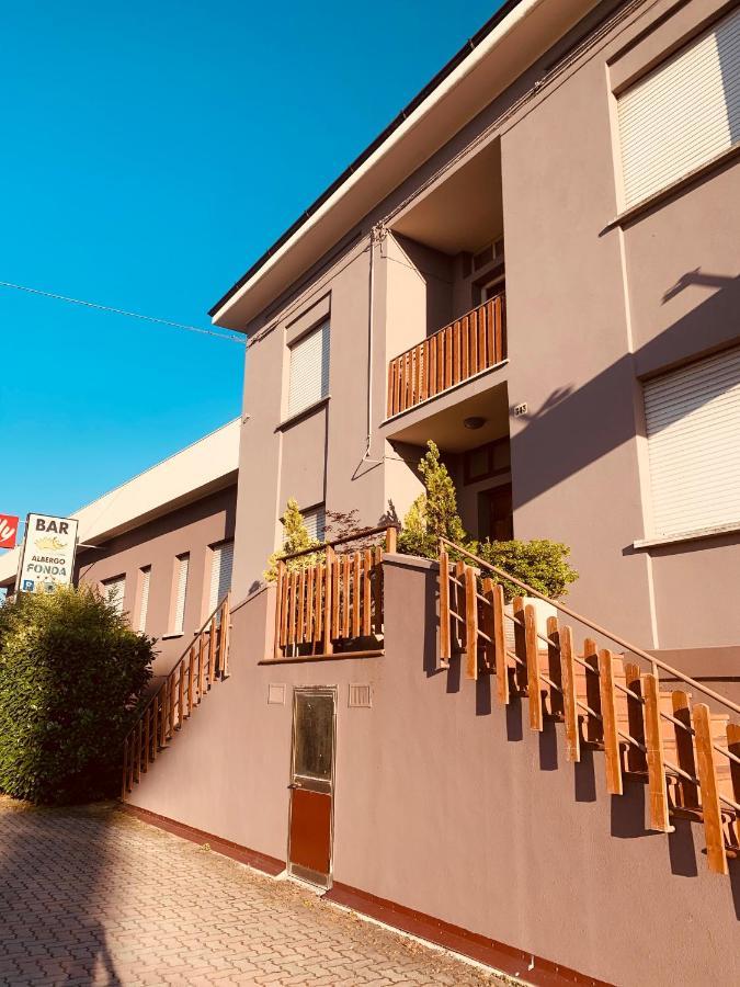 Albergo Fonda Villarotta Exterior foto